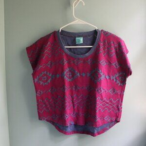Magenta & Indigo cropped shirt with Aztec triangle cutouts. XS